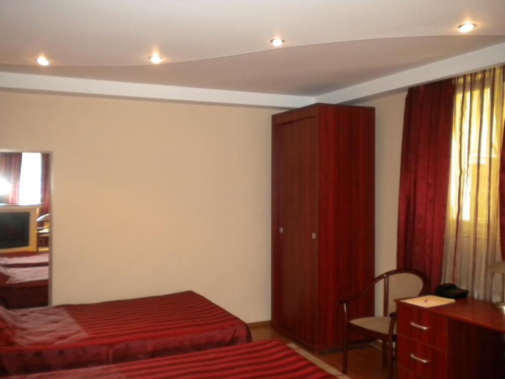 Hotel Ary Kolozsvár Szoba fotó