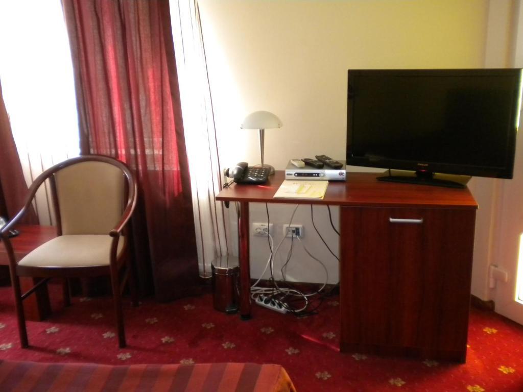 Hotel Ary Kolozsvár Szoba fotó